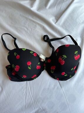 Pink Victoria’s Secret Push-Up Bra